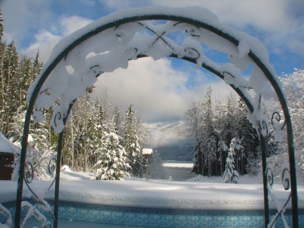 Mulvehill Creek Wilderness Inn And Wedding Chapel Revelstoke Eksteriør billede