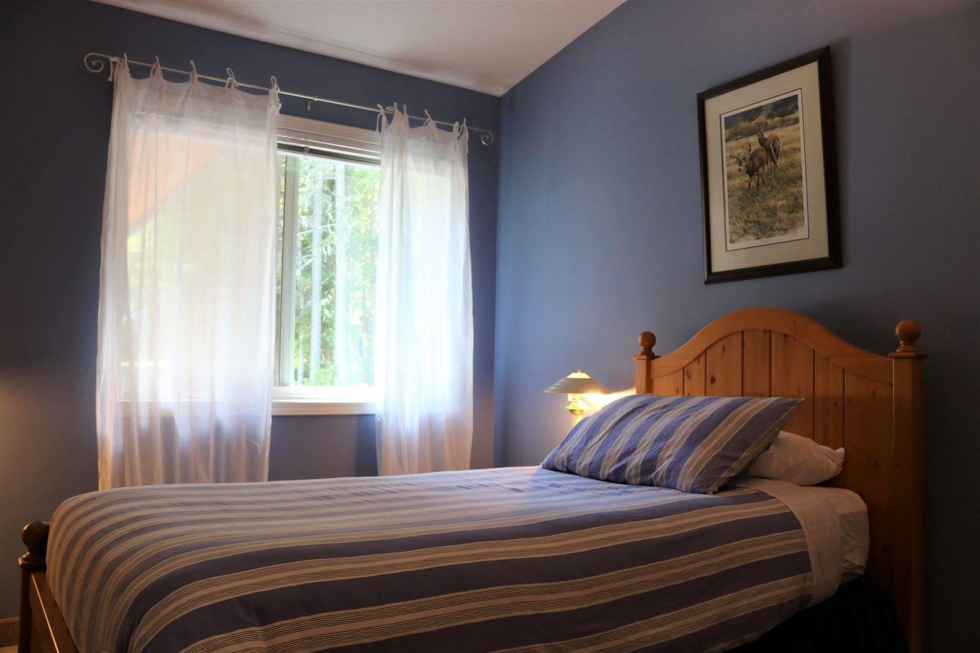 Mulvehill Creek Wilderness Inn And Wedding Chapel Revelstoke Eksteriør billede